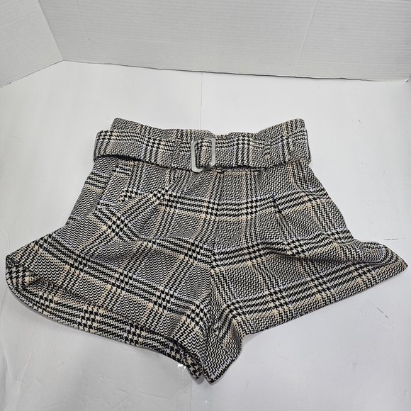 Zara Black and Cream Plaid High Waist Shorts - Picture 6 of 14